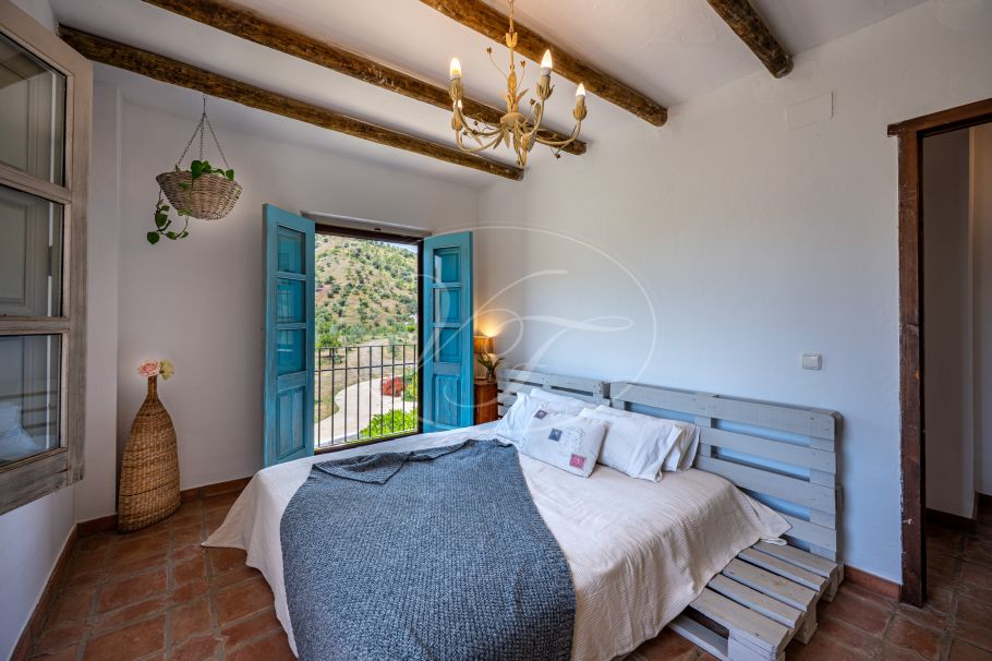Beautiful Andalusian Finca With 2 Guesthouses, Almogia