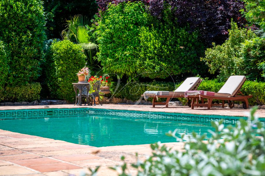 Charmante Andalusische cortijo in de glooiende heuvels, Ronda