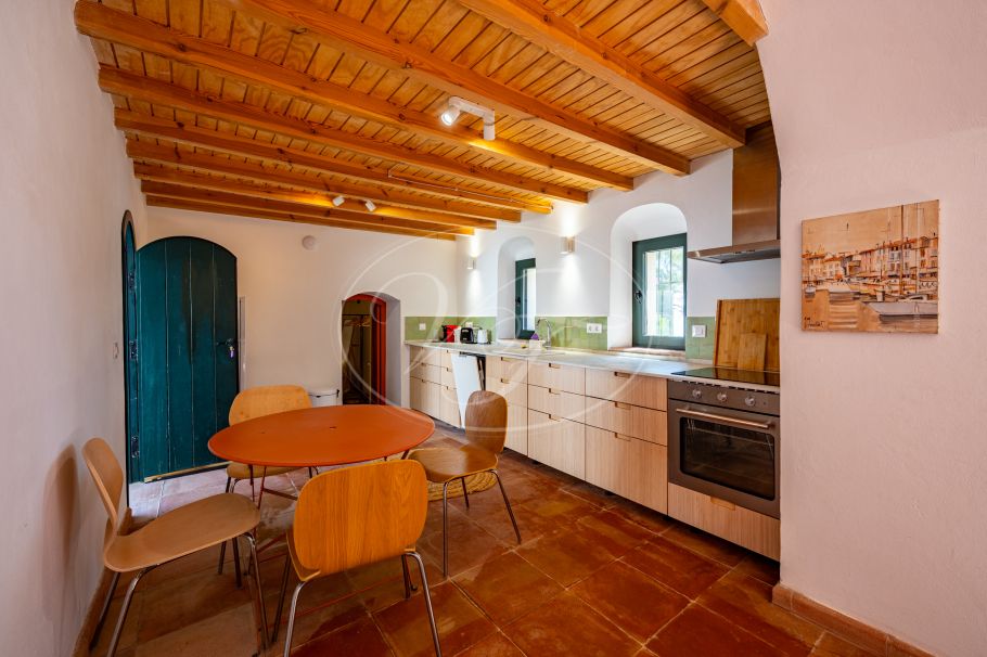 Cortijo with Olive grove, the Andalusian dream, Prado del Rey