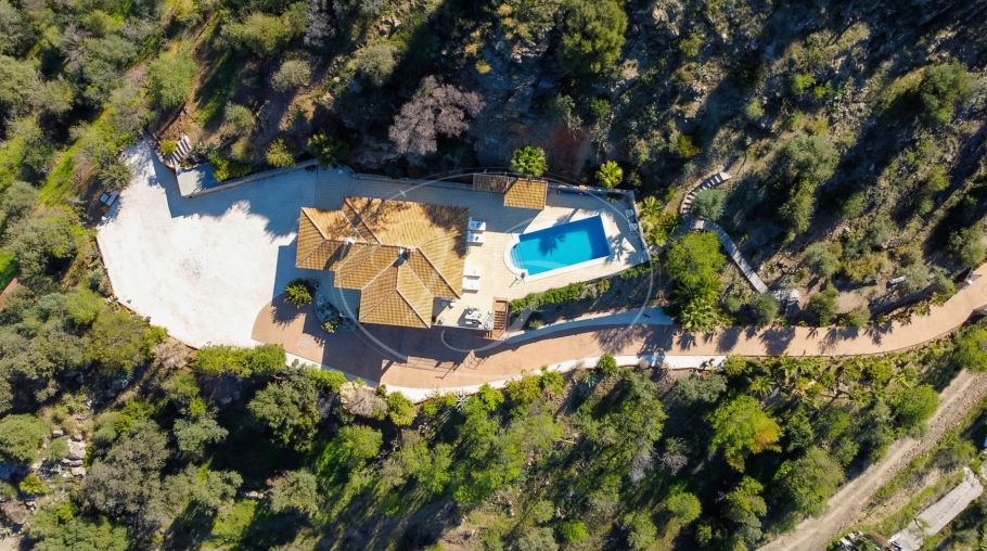 Quality Country Villa in the mountains, Guaro