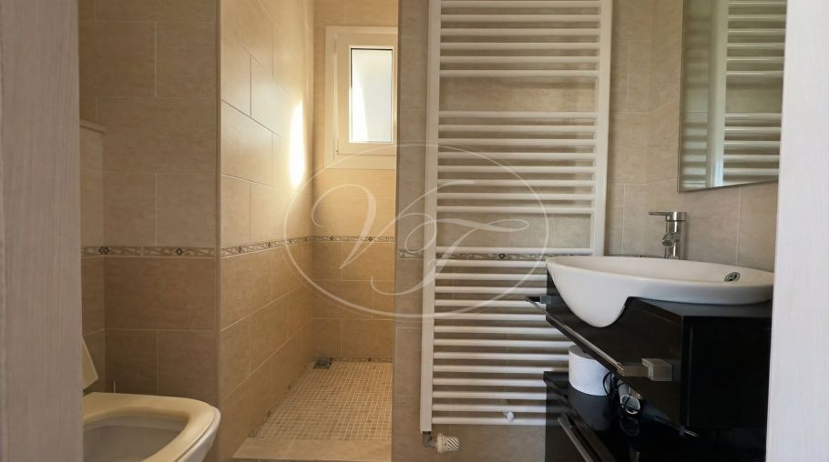 Quality Country Villa in the mountains, Guaro