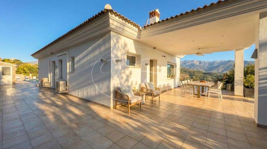 Quality Country Villa in the mountains, Guaro