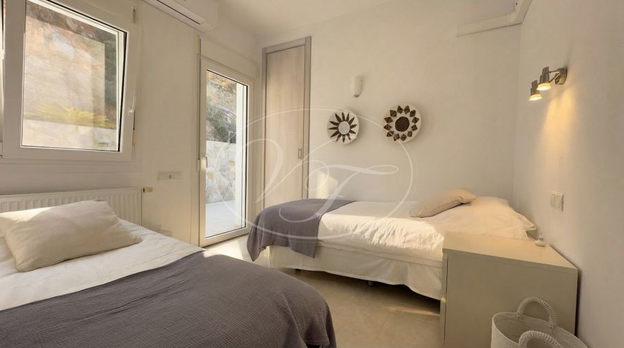 Quality Country Villa in the mountains, Guaro