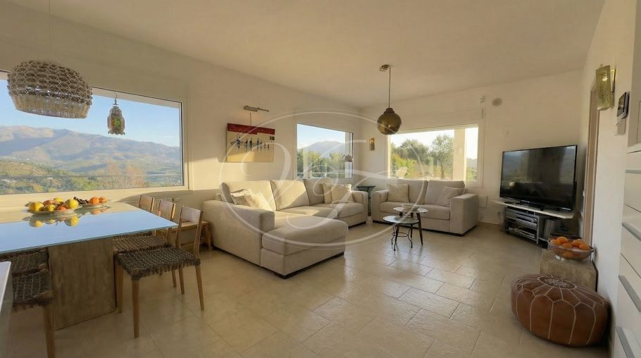 Quality Country Villa in the mountains, Guaro