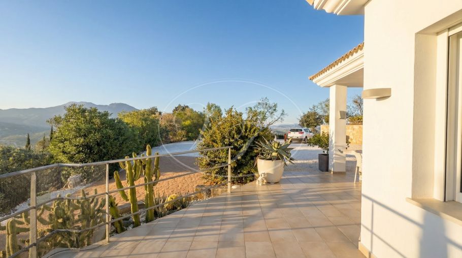 Quality Country Villa in the mountains, Guaro