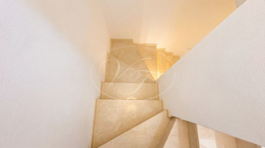 Quality Country Villa in the mountains, Guaro