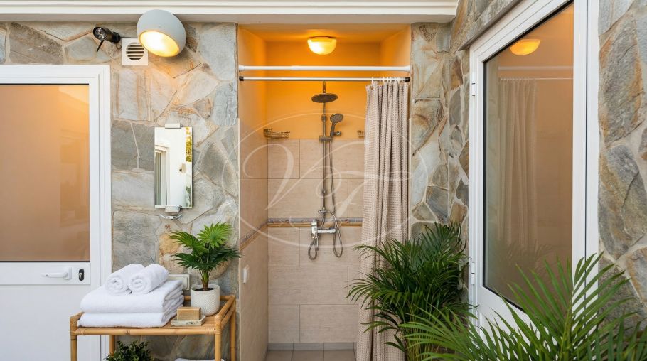 Quality Country Villa in the mountains, Guaro