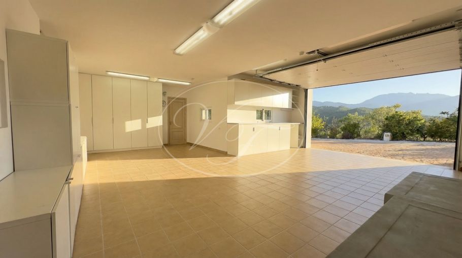 Quality Country Villa in the mountains, Guaro