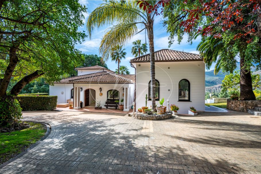 Fully renovated country property with guest house, Alhaurin el Grande