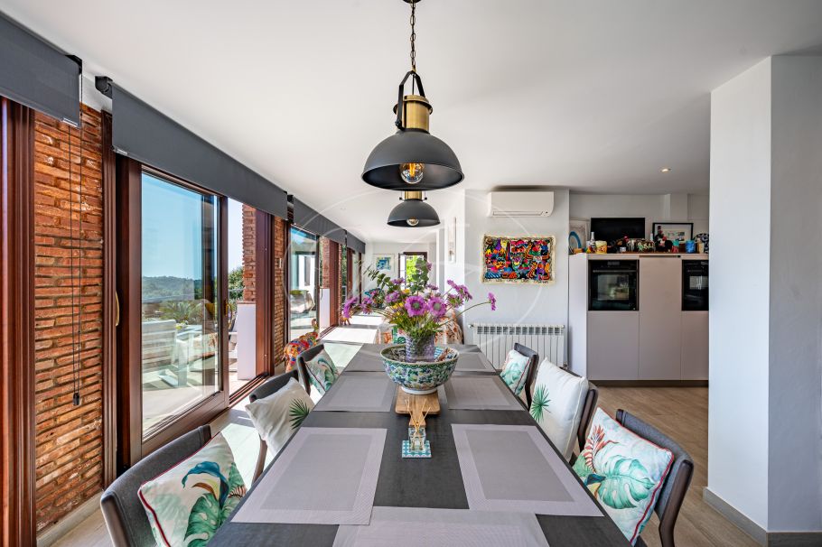 Casa de campo completamente renovada con espectaculares vistas al mar, Casares