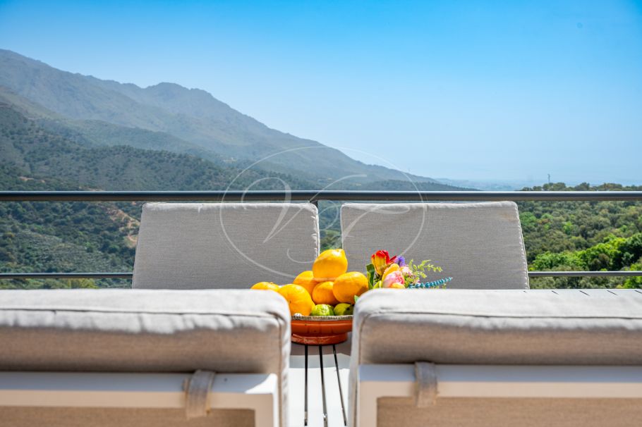 Casa de campo completamente renovada con espectaculares vistas al mar, Casares