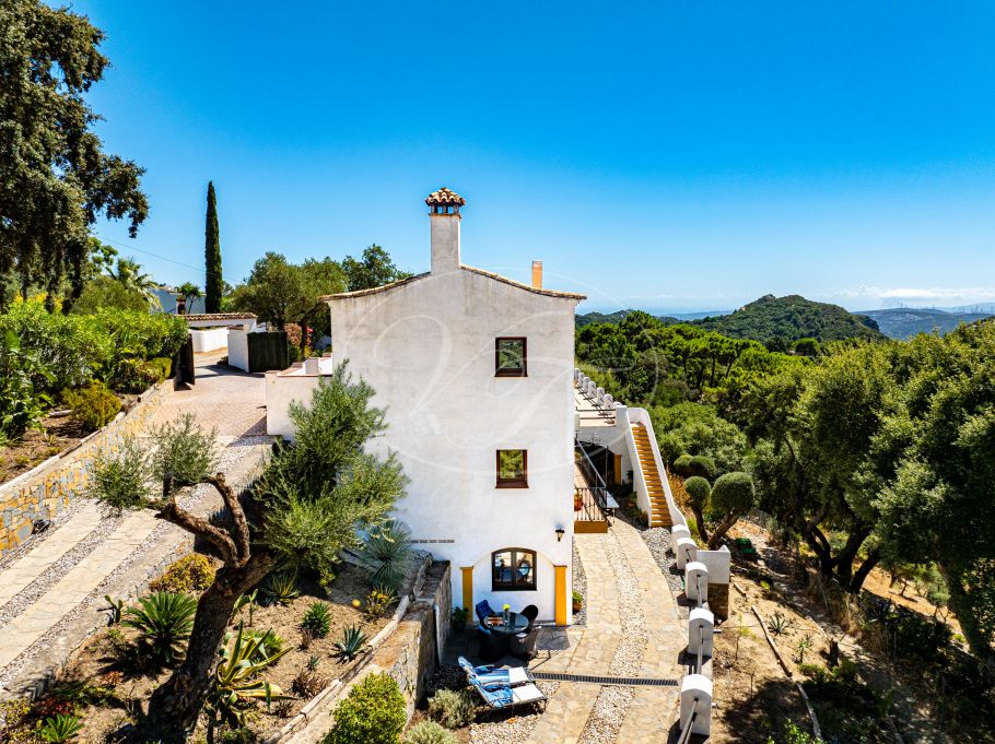 Finca mit Gästehaus und Meerblick, Casares