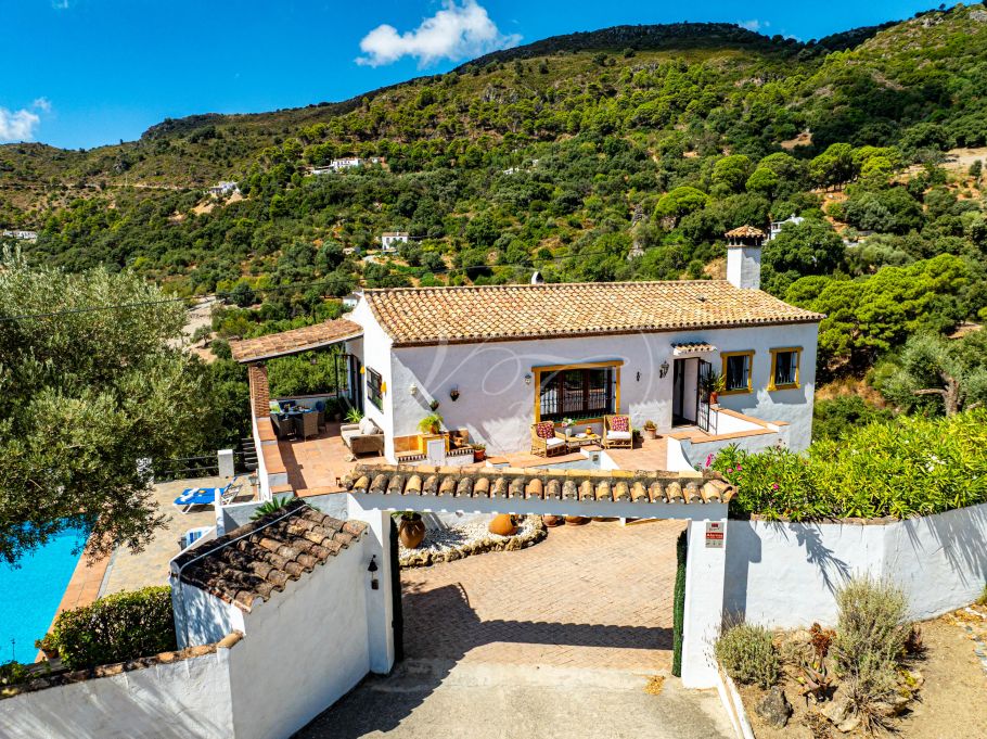 Finca mit Gästehaus und Meerblick, Casares