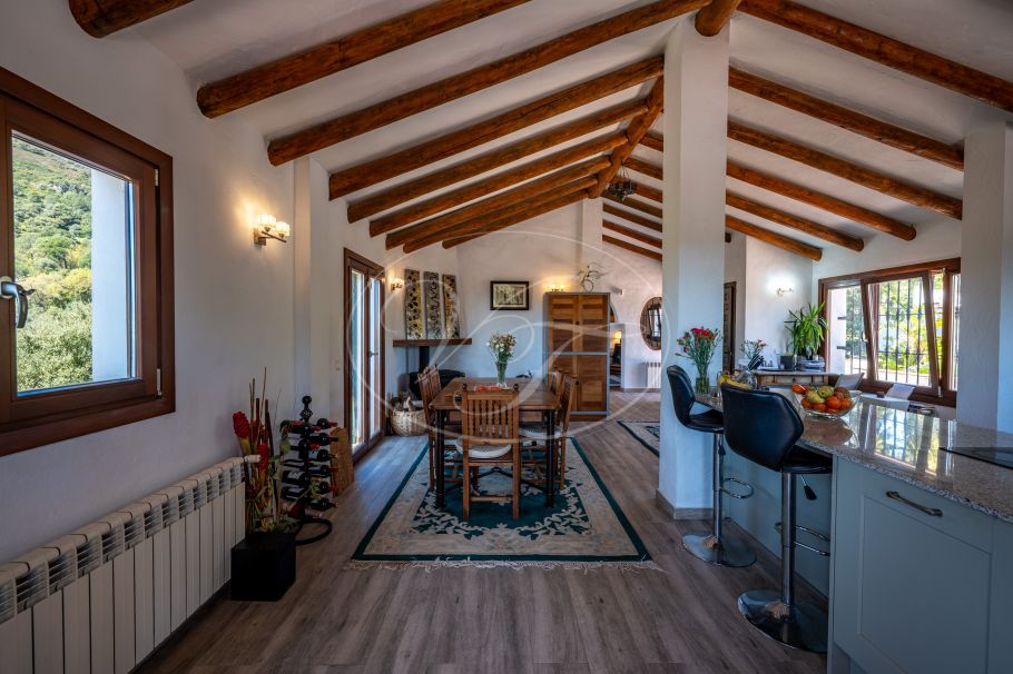 Chalet rural con vistas espectaculares, Casares