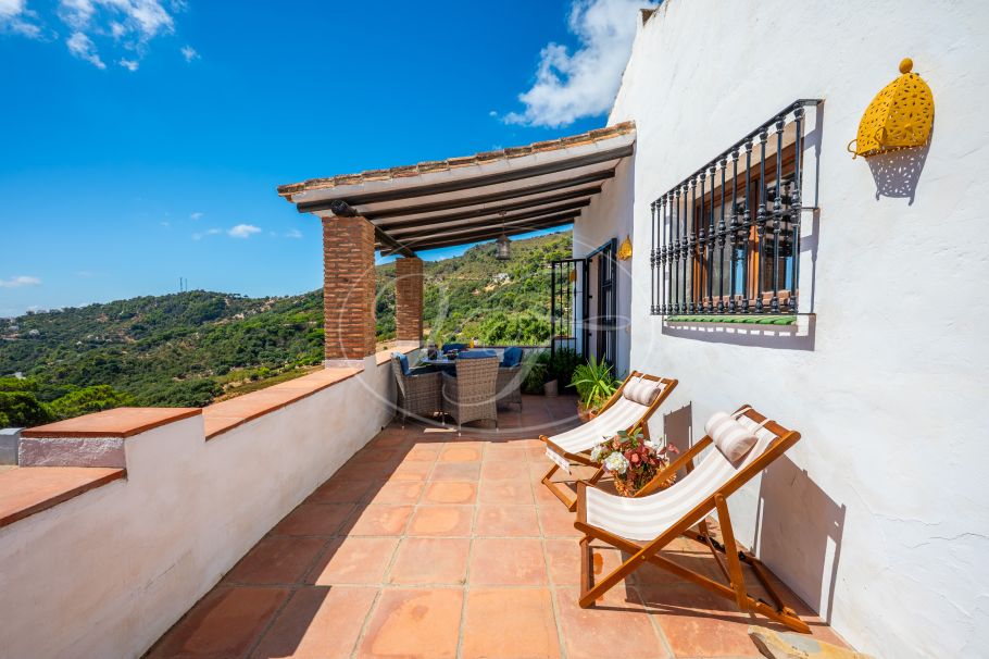 Finca mit Gästehaus und Meerblick, Casares