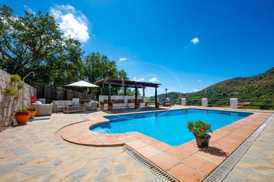 Finca mit Gästehaus und Meerblick, Casares
