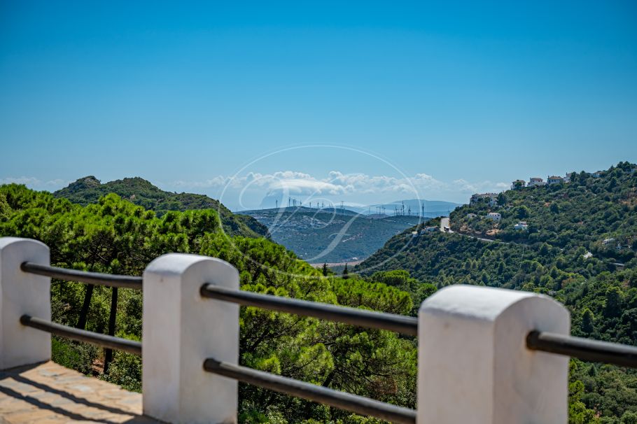 Finca mit Gästehaus und Meerblick, Casares