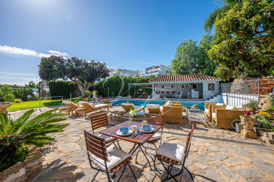 Immaculate Country Villa with sea views, Los Reales - Sierra Estepona