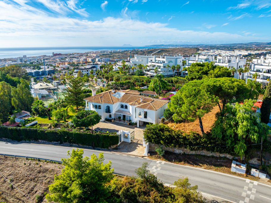 Einzigartige klassische Villa, Altos de Estepona