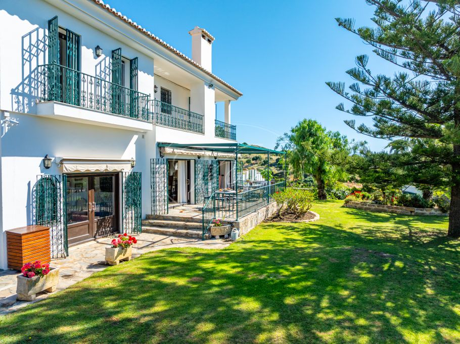 Immaculate Country Villa with sea views, Los Reales - Sierra Estepona