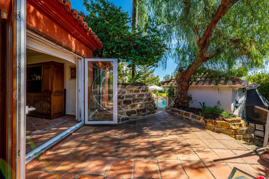 Einzigartige klassische Villa, Altos de Estepona