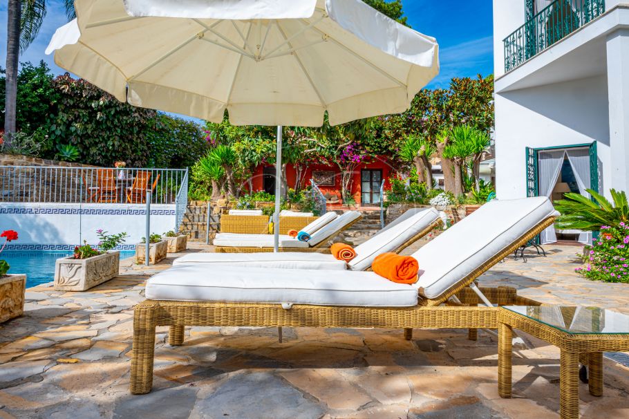 Einzigartige klassische Villa, Altos de Estepona