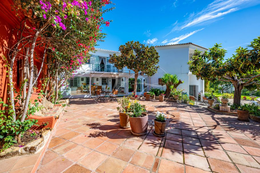 Einzigartige klassische Villa, Altos de Estepona
