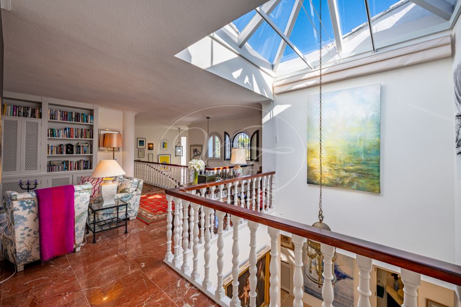 Einzigartige klassische Villa, Altos de Estepona