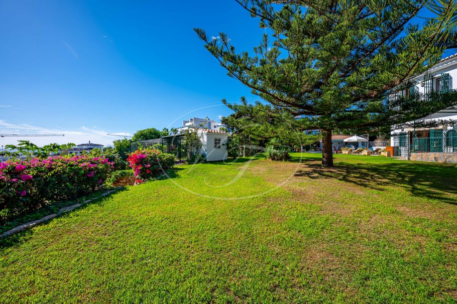 Einzigartige klassische Villa, Altos de Estepona