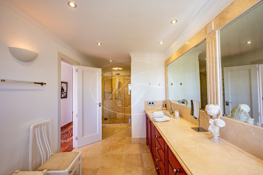 Einzigartige klassische Villa, Altos de Estepona