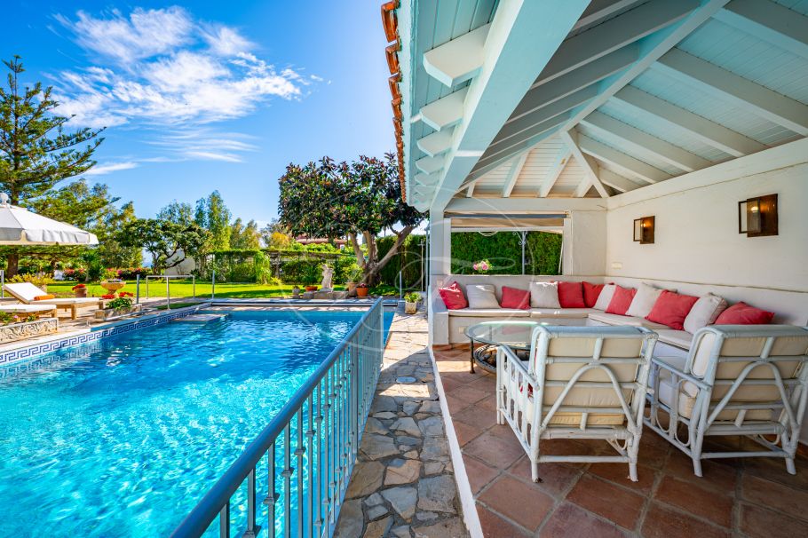 Einzigartige klassische Villa, Altos de Estepona