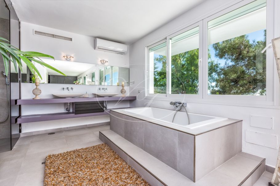 Luxury Country property with stunning sea views, Los Reales - Sierra Estepona