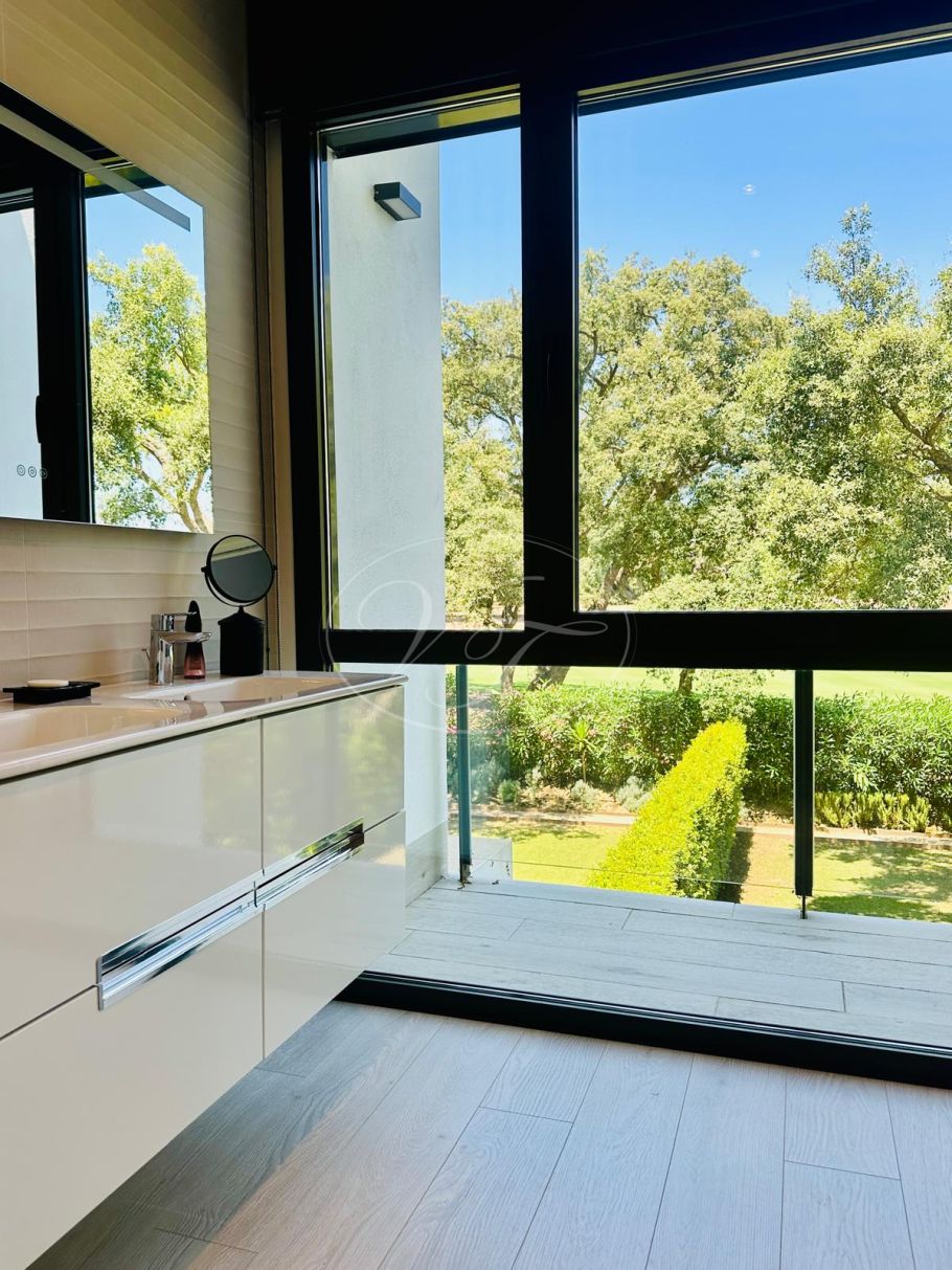 Moderne villa aan de golfbaan, San Roque