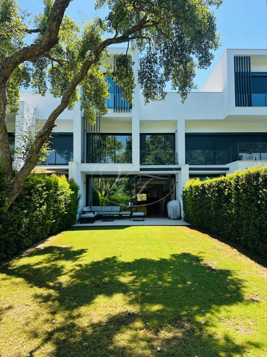 Moderne villa aan de golfbaan, San Roque