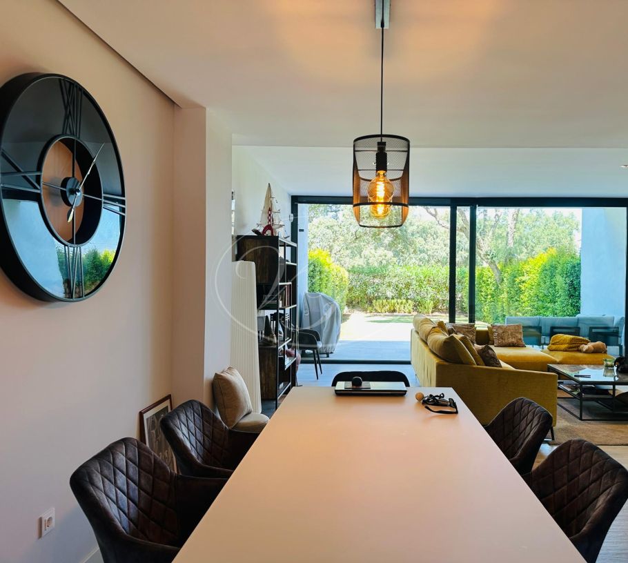 Moderne villa aan de golfbaan, San Roque