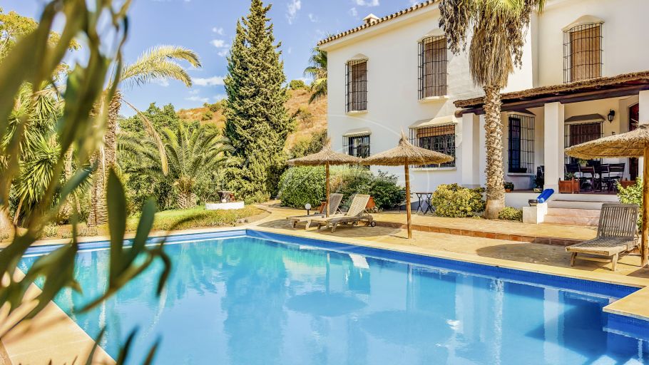 Wunderschöne Finca mit Gästeunterkunften, Alora