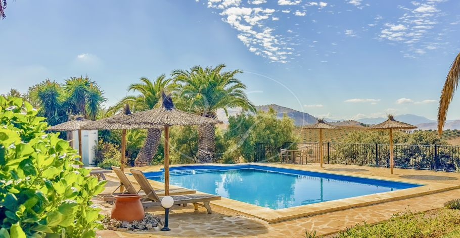 Wunderschöne Finca mit Gästeunterkunften, Alora