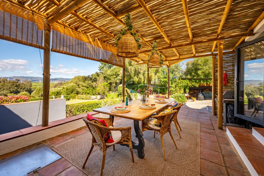 Chalet reformado con establos y amplia parcela, San Roque
