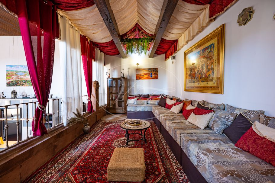 Luxury Cortijo with productive olive grove, Montoro