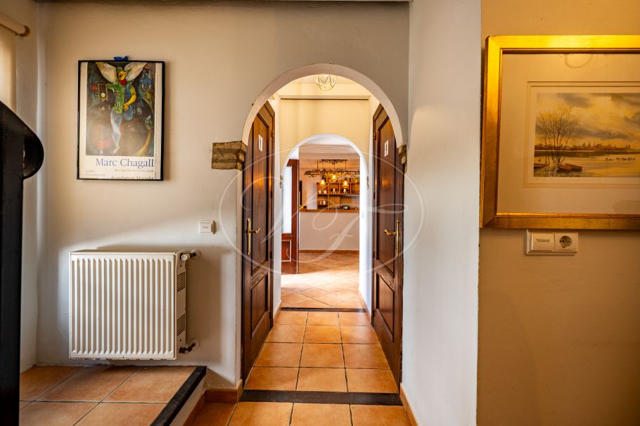 Charming Riverside Village House, Cortes de la Frontera