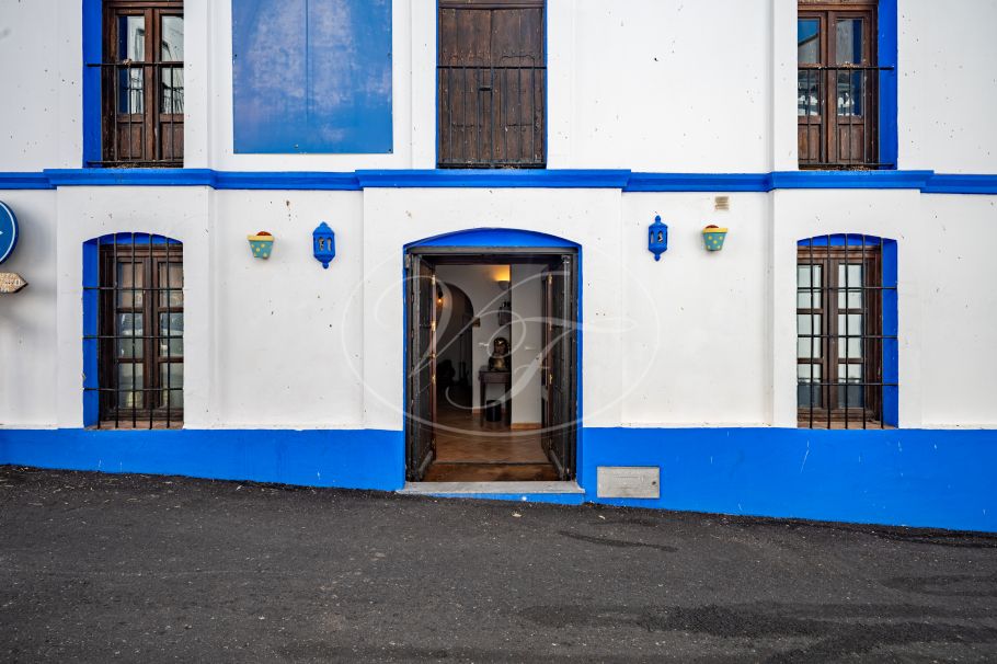 Charming Riverside Village House, Cortes de la Frontera