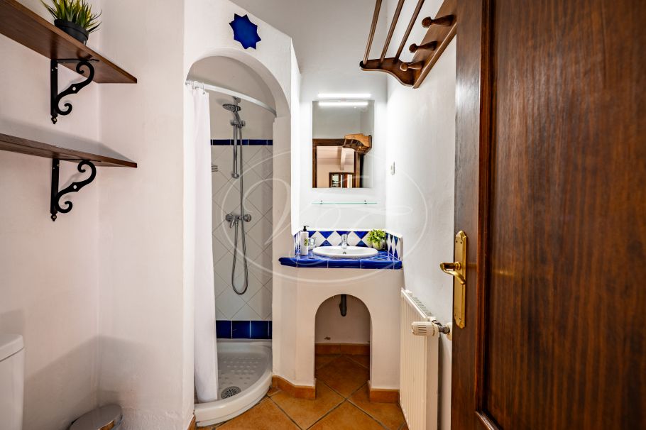Charming Riverside Village House, Cortes de la Frontera