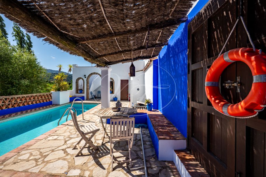 Charming Riverside Village House, Cortes de la Frontera