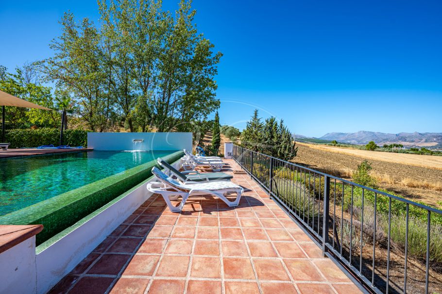 Wunderschönes Landhaus mit spektakulärer Aussicht, Ronda