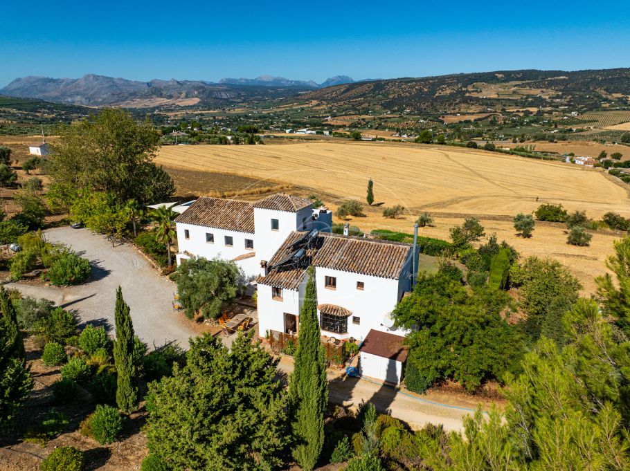 Wunderschönes Landhaus mit spektakulärer Aussicht, Ronda