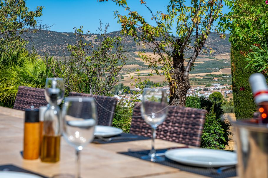 Wunderschönes Landhaus mit spektakulärer Aussicht, Ronda