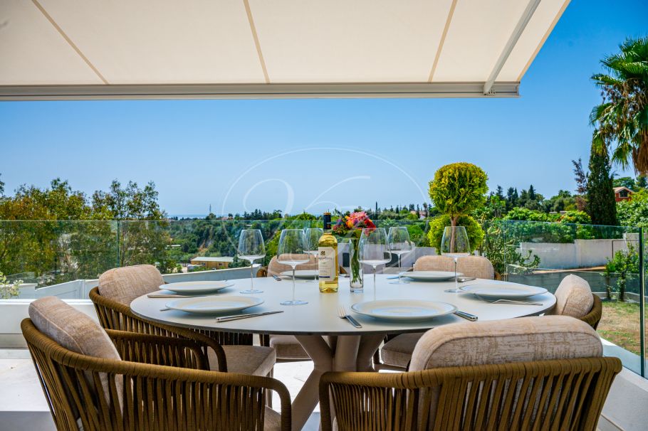Finca parcialmente renovada con vistas al mar, Estepona