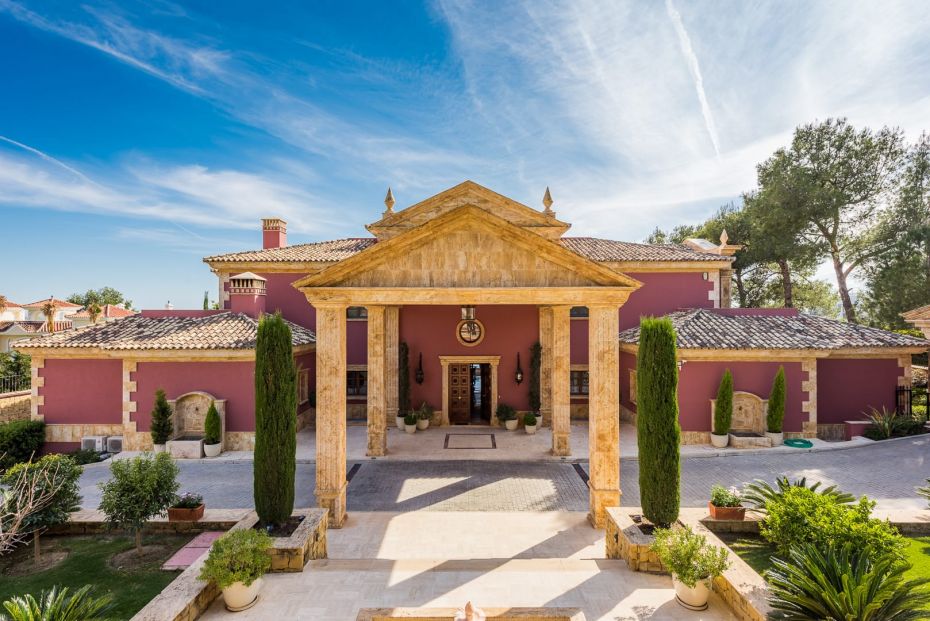 villa for sale in Golden Mile