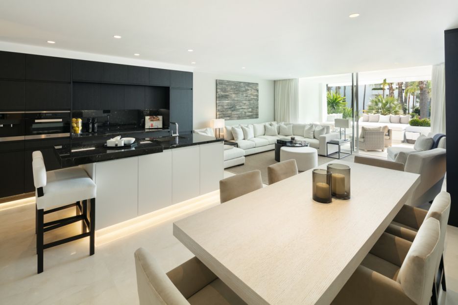 Luxury redesigned elevated ground floor apartment in Puente Romano