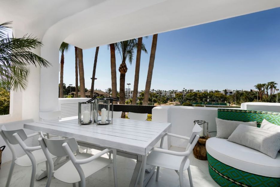 Completely refurbished 3 bedroom apartment in Puente Romano
